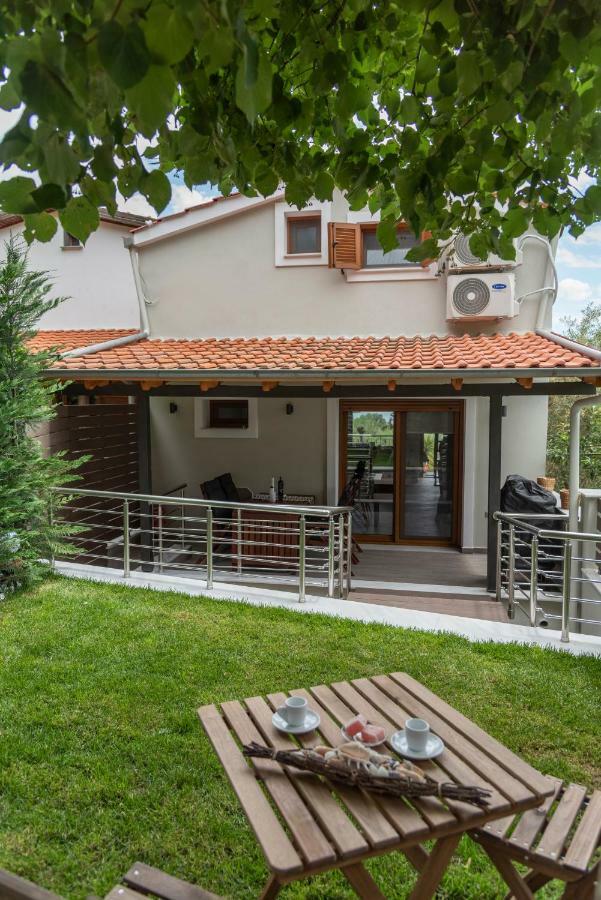 Cavas Luxury Apartments Nea Iraklitsa Exterior foto